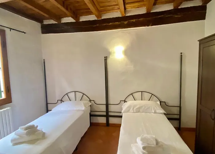 Apartament Panicale 7 *
